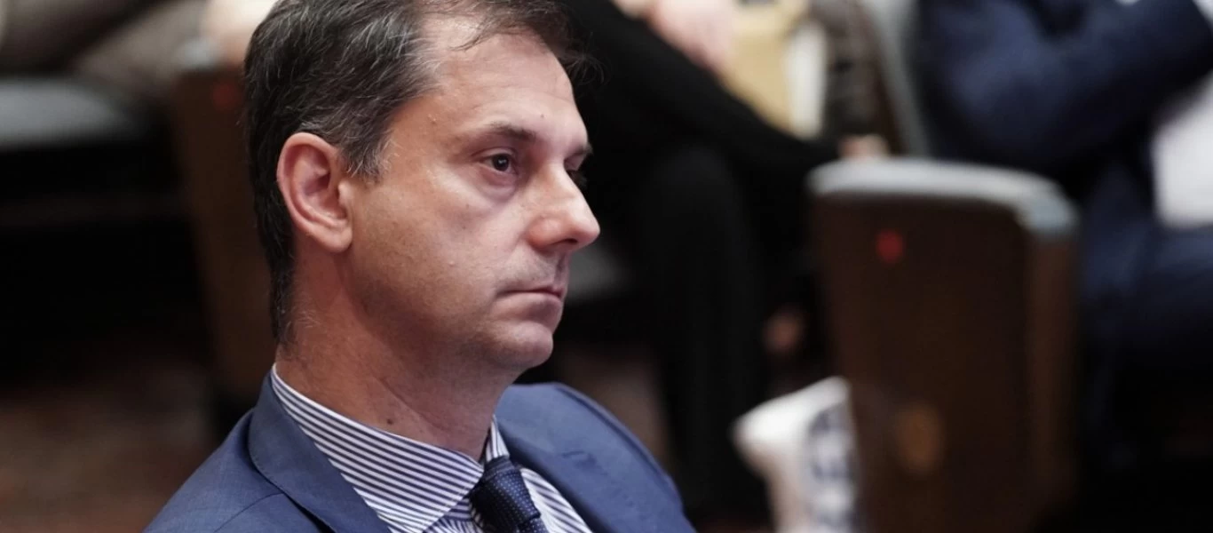 Επίθεση Χ. Θεοχάρη προς ΣΥΡΙΖΑ: «Το μόνο που ξεπερνάει την άγνοια σας είναι το θράσος σας»